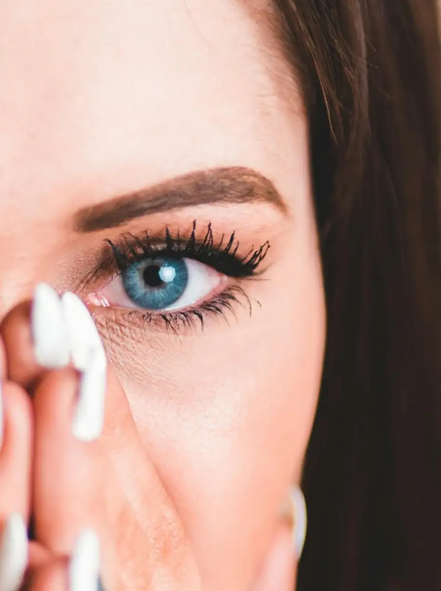 womans eye and eyebrow closeup